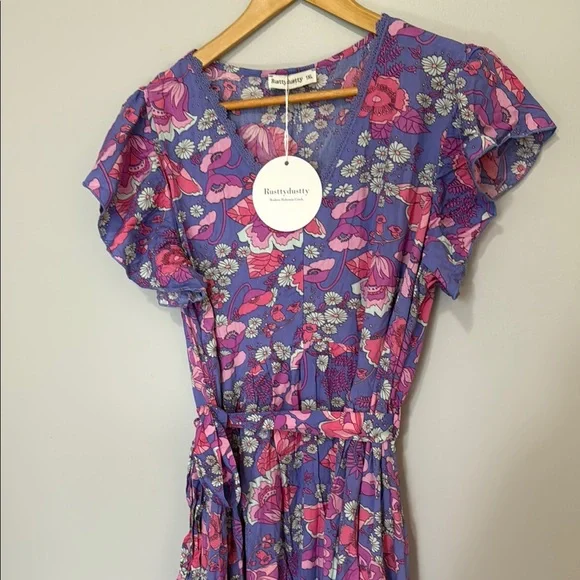 NWT FLORAL DRESS - Picture 4 of 5